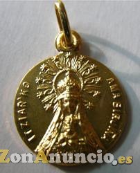 Medallas de virgenes y santos en oro y plata